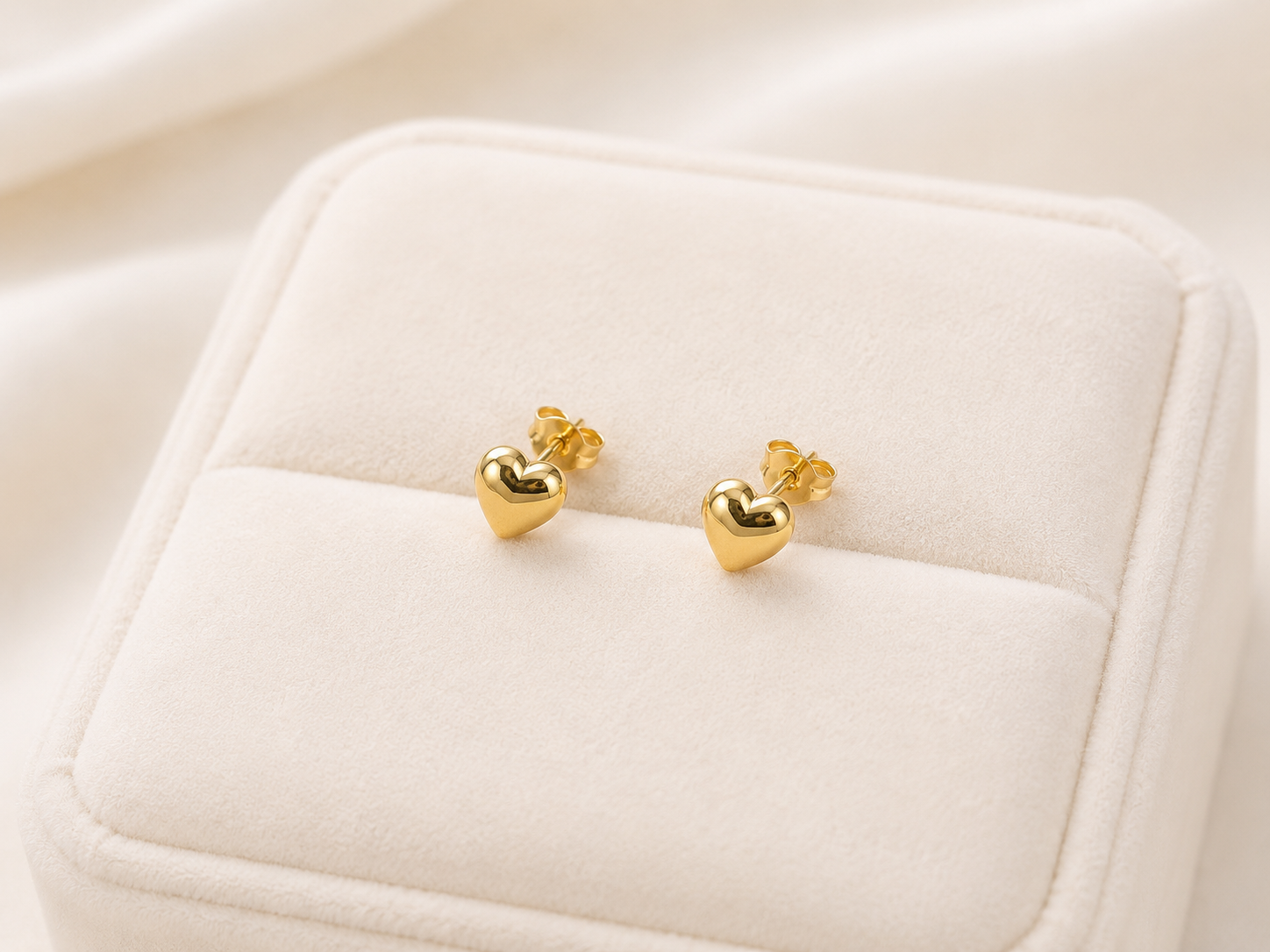 Aretes de Corazón en Oro 10K