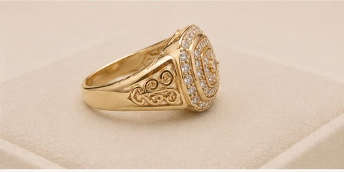 Anillo de Hombre en Oro 10K con Diseño Ornamental